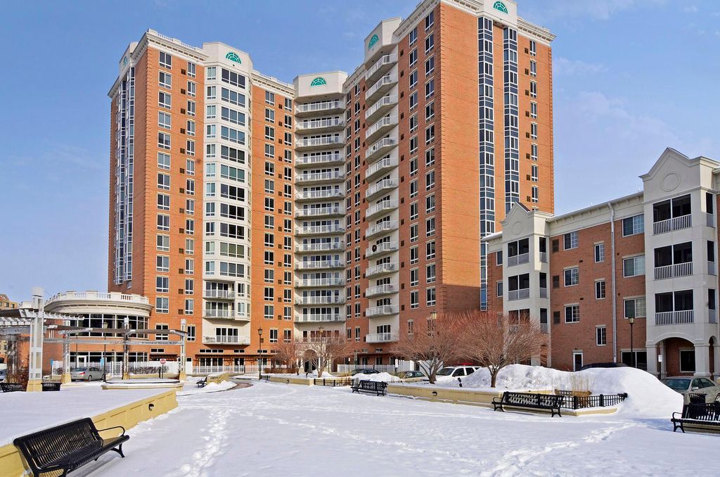 Photo of 6600 Lyndale Avenue S #400, Richfield, MN 55423 (MLS # 7001346)