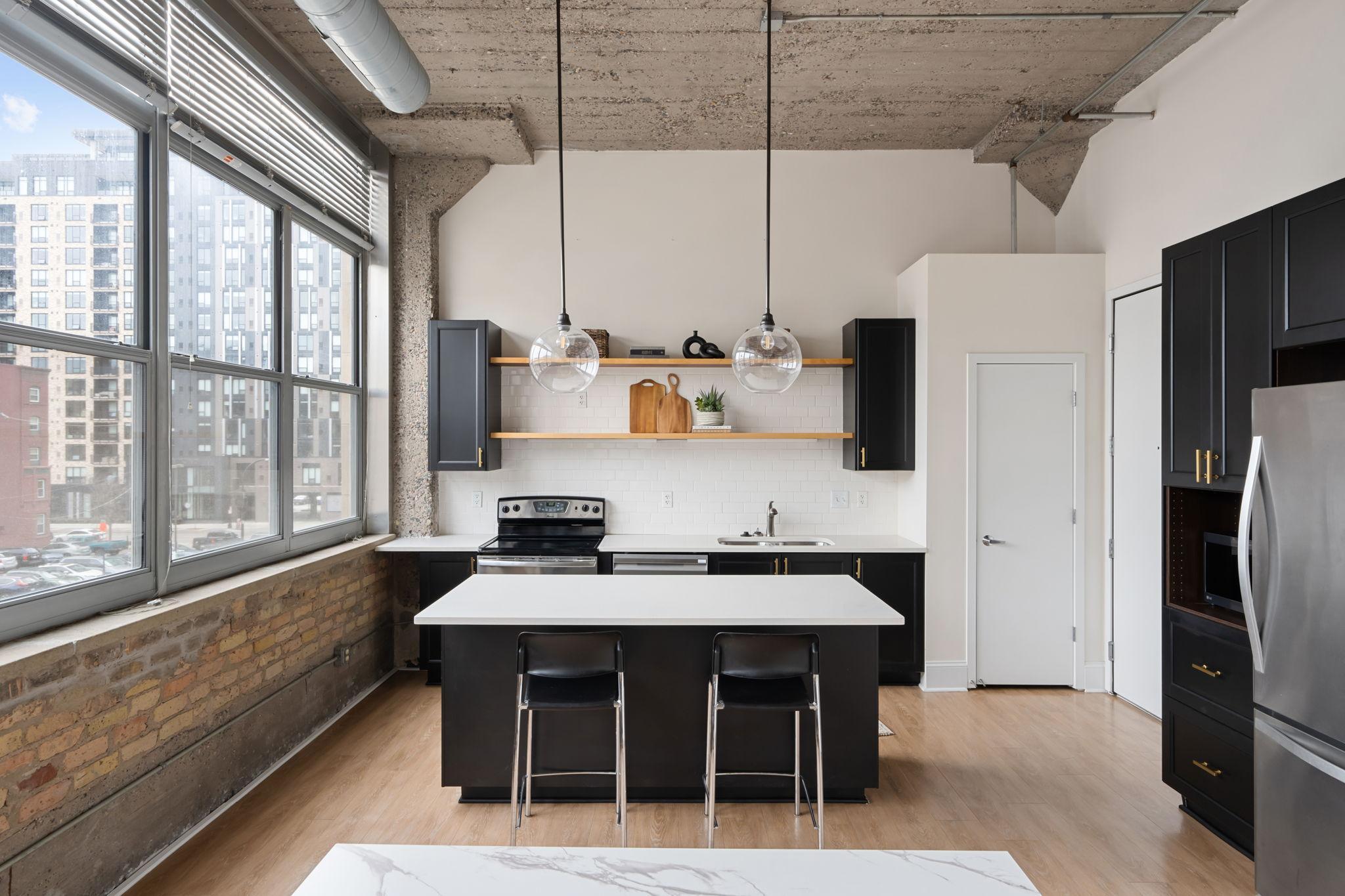 521 S 7th Street 320