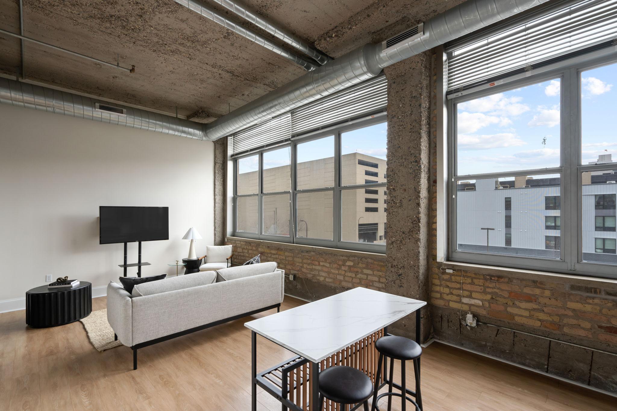 521 S 7th Street 320