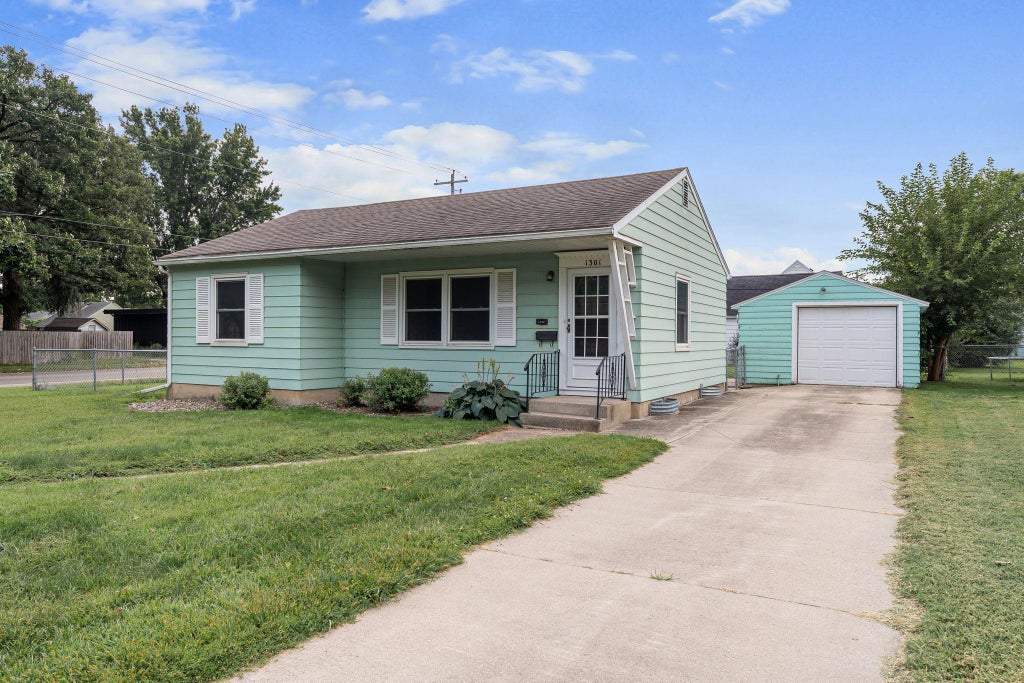 Photo of 1301 3rd Avenue SW, Austin, MN 55912 (MLS # 7134251)