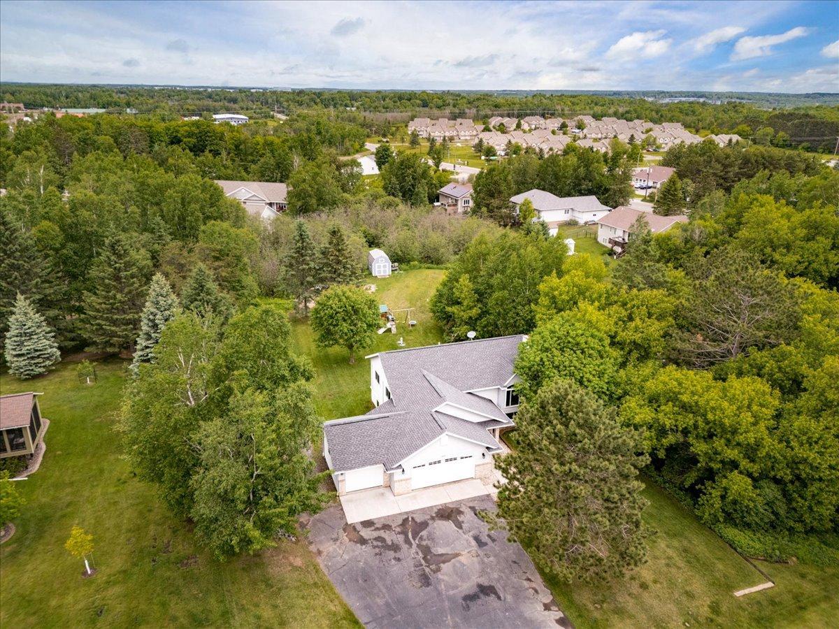 4909 Whitetail Drive
