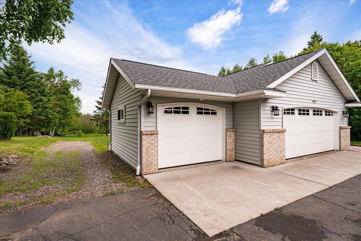 4909 Whitetail Drive