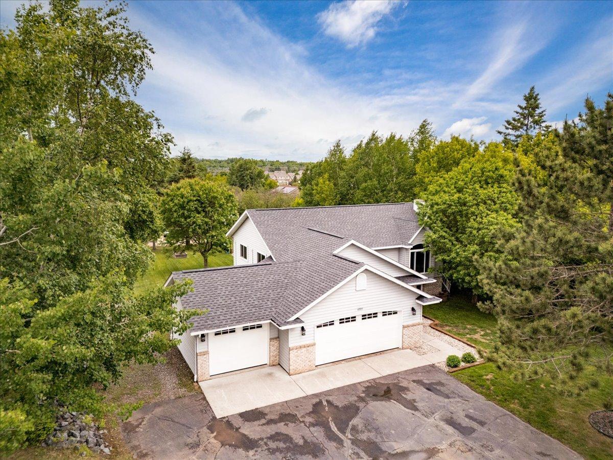 4909 Whitetail Drive