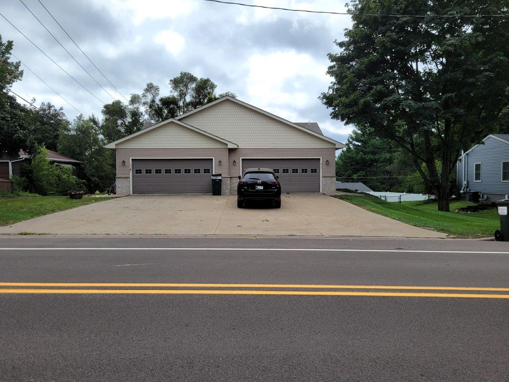 Photo of 832 Laurel Avenue #Lower, Hudson, WI 54016 (MLS # 7065540)