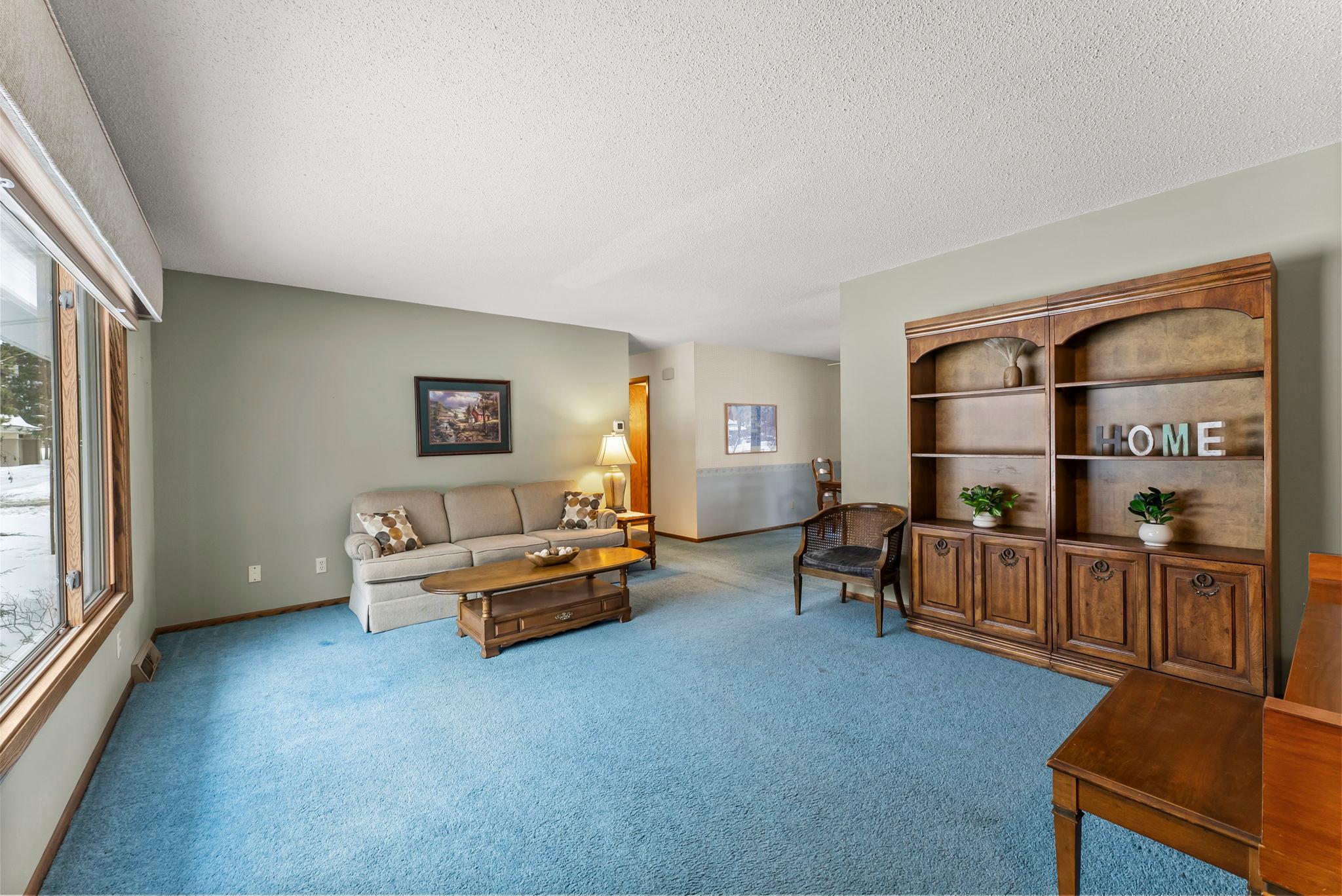 2830 Juniper Street S