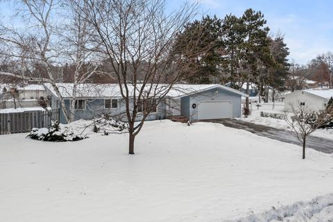 2830 Juniper Street S Cambridge MN 55008