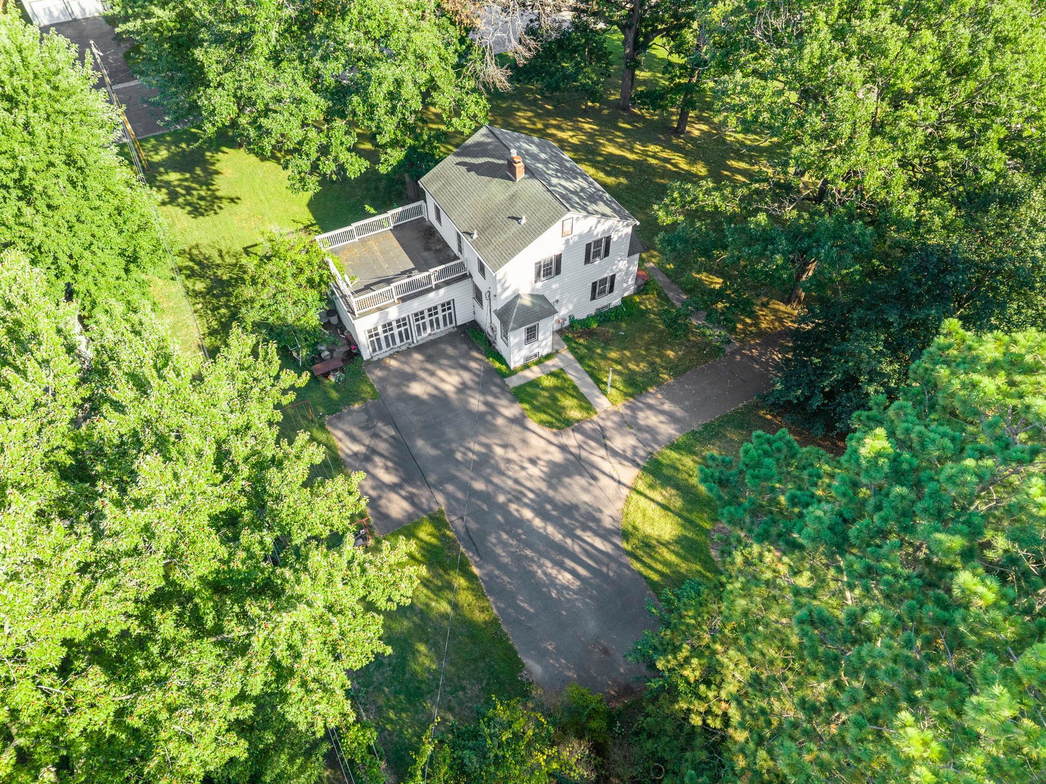 1831 County Road I W