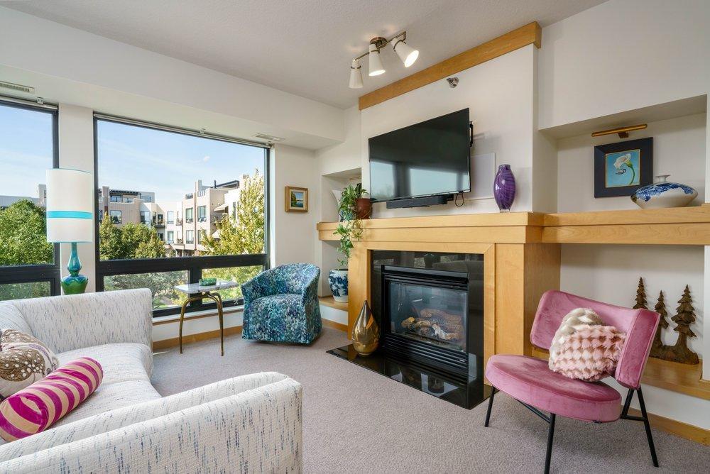 284 Spring Street 305