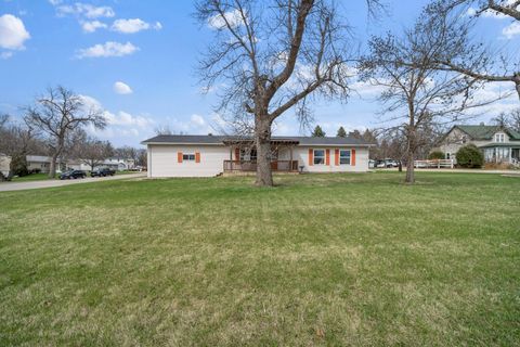 Photo of 21 10th Avenue NE, Elbow Lake, MN 56531 (MLS # 7060630)
