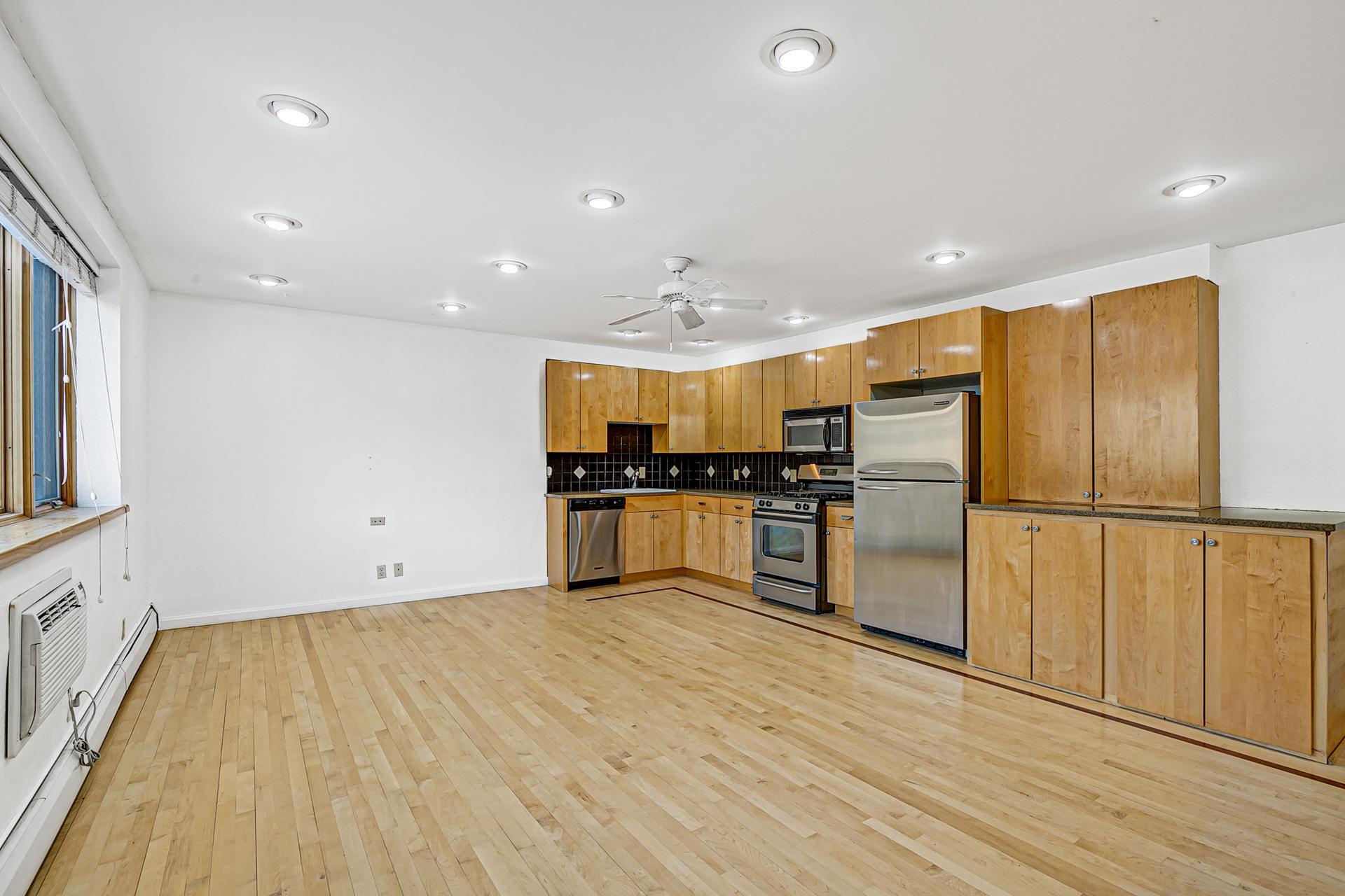 4430 W Lake Harriet Parkway 304
