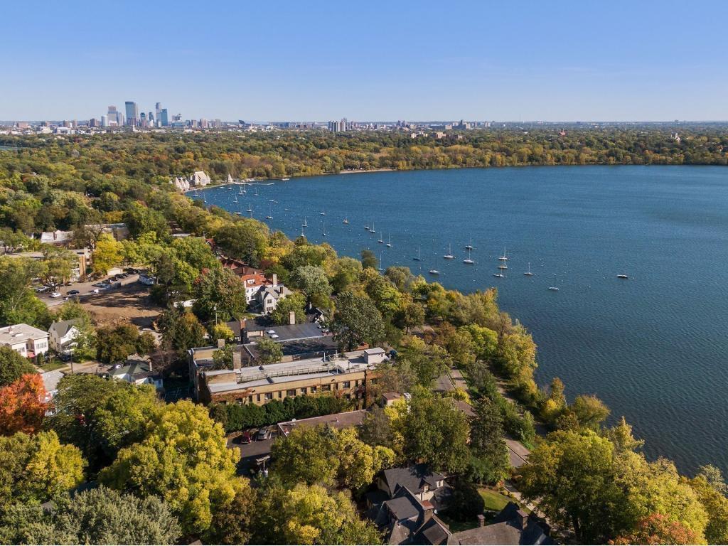 4430 W Lake Harriet Parkway 304