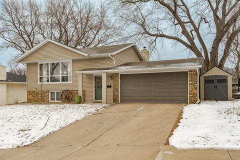 624 27th Street NW Rochester MN 55901