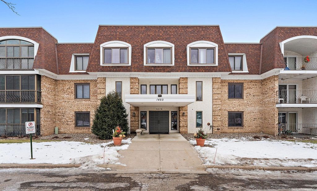 Photo of 1450 Bidwell Street #108, West Saint Paul, MN 55118 (MLS # 7008715)