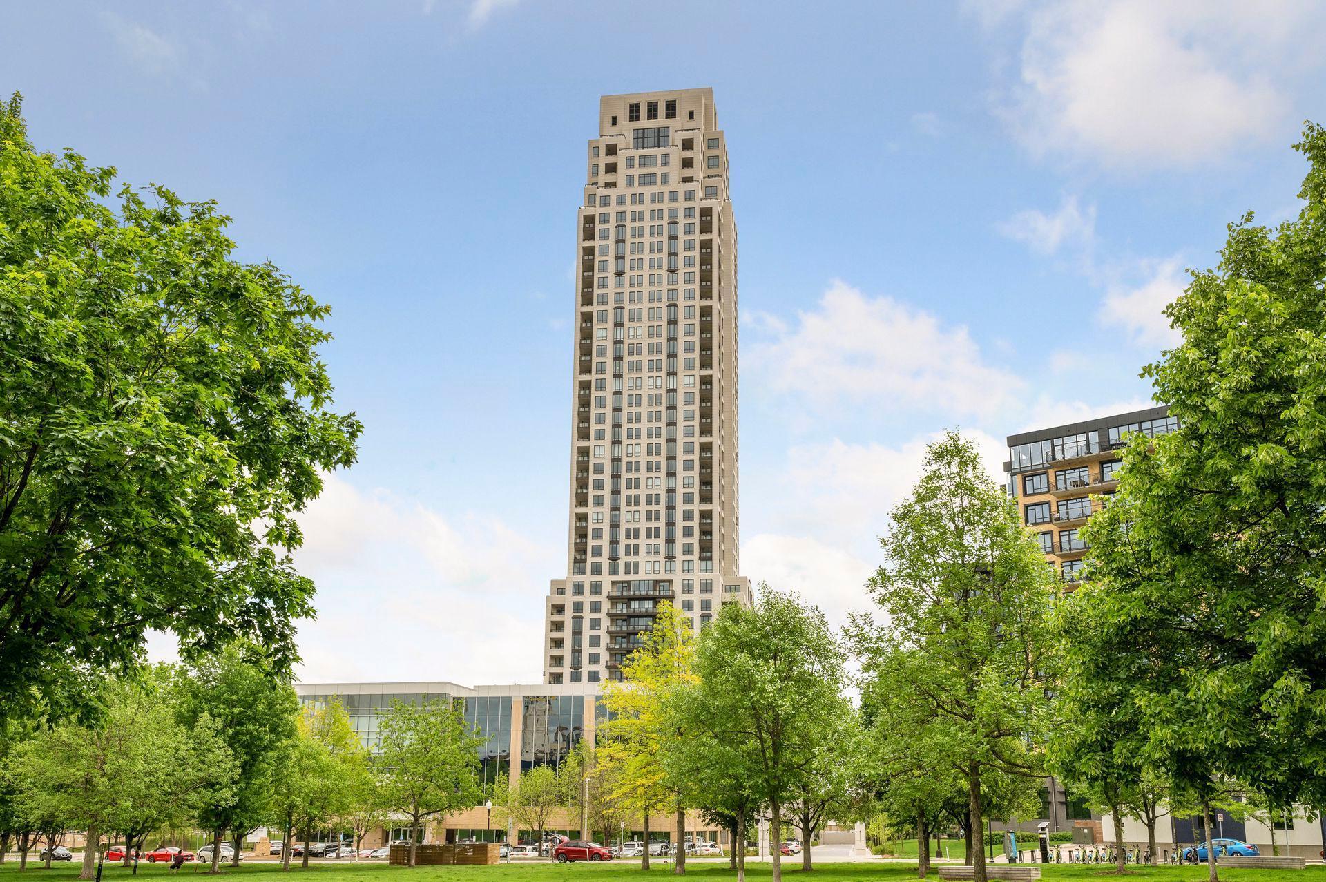1111 W River Parkway 18D