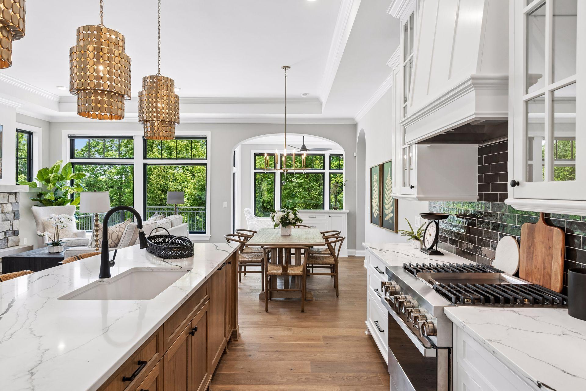 264 Wayzata Boulevard E
