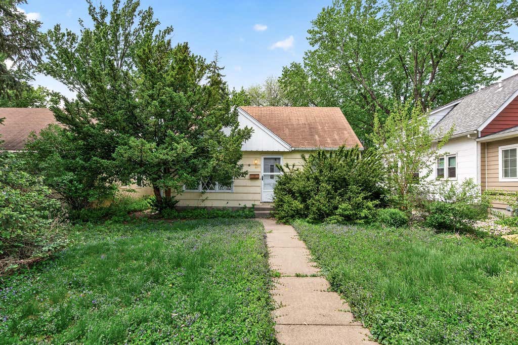 Photo of 841 20th Avenue SE, Minneapolis, MN 55414 (MLS # 7052607)
