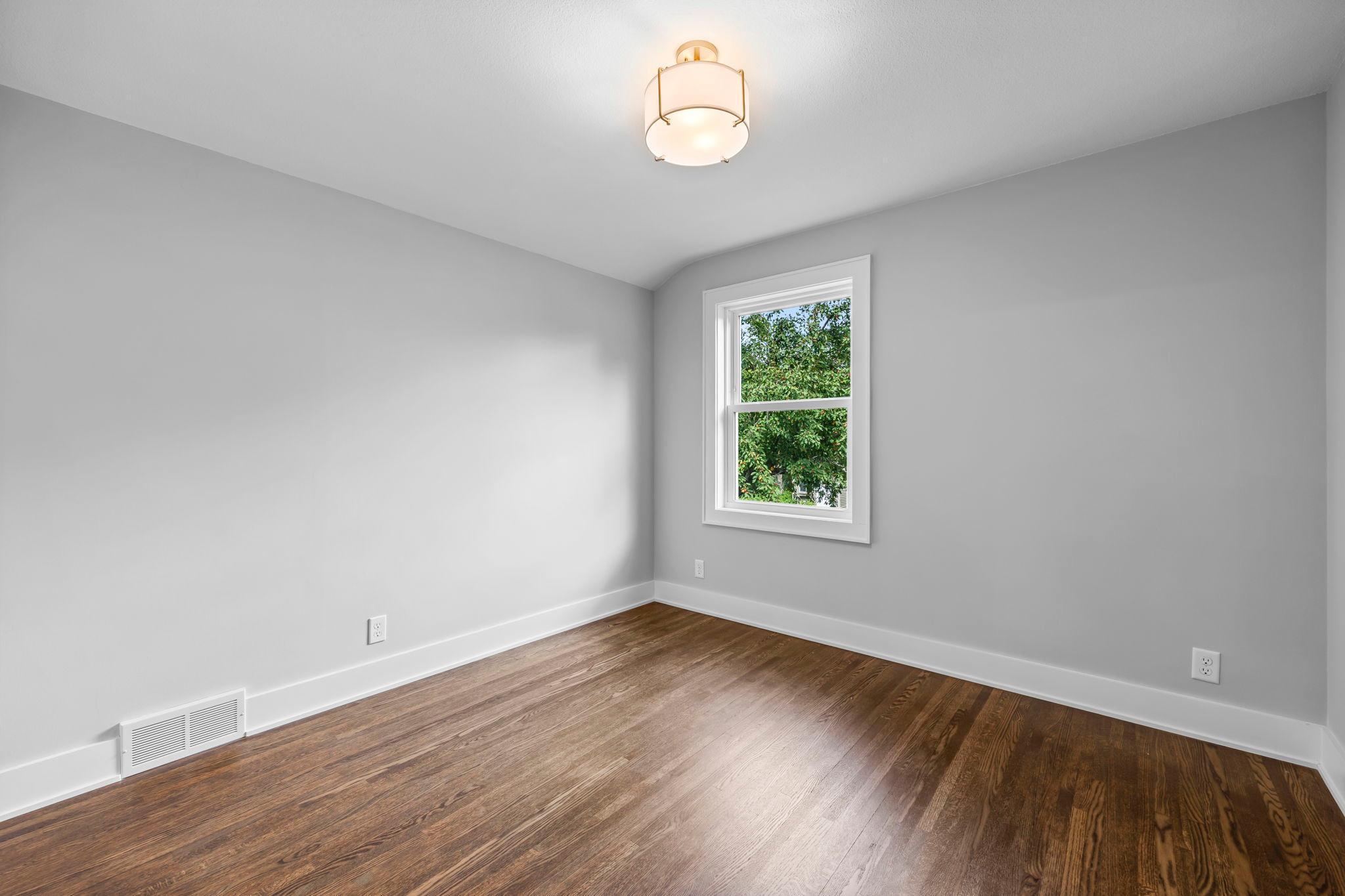 Minneapolis, Minnesota, 55435, United States, 5 Bedrooms Bedrooms, ,5 BathroomsBathrooms,Residential,Active,2014589