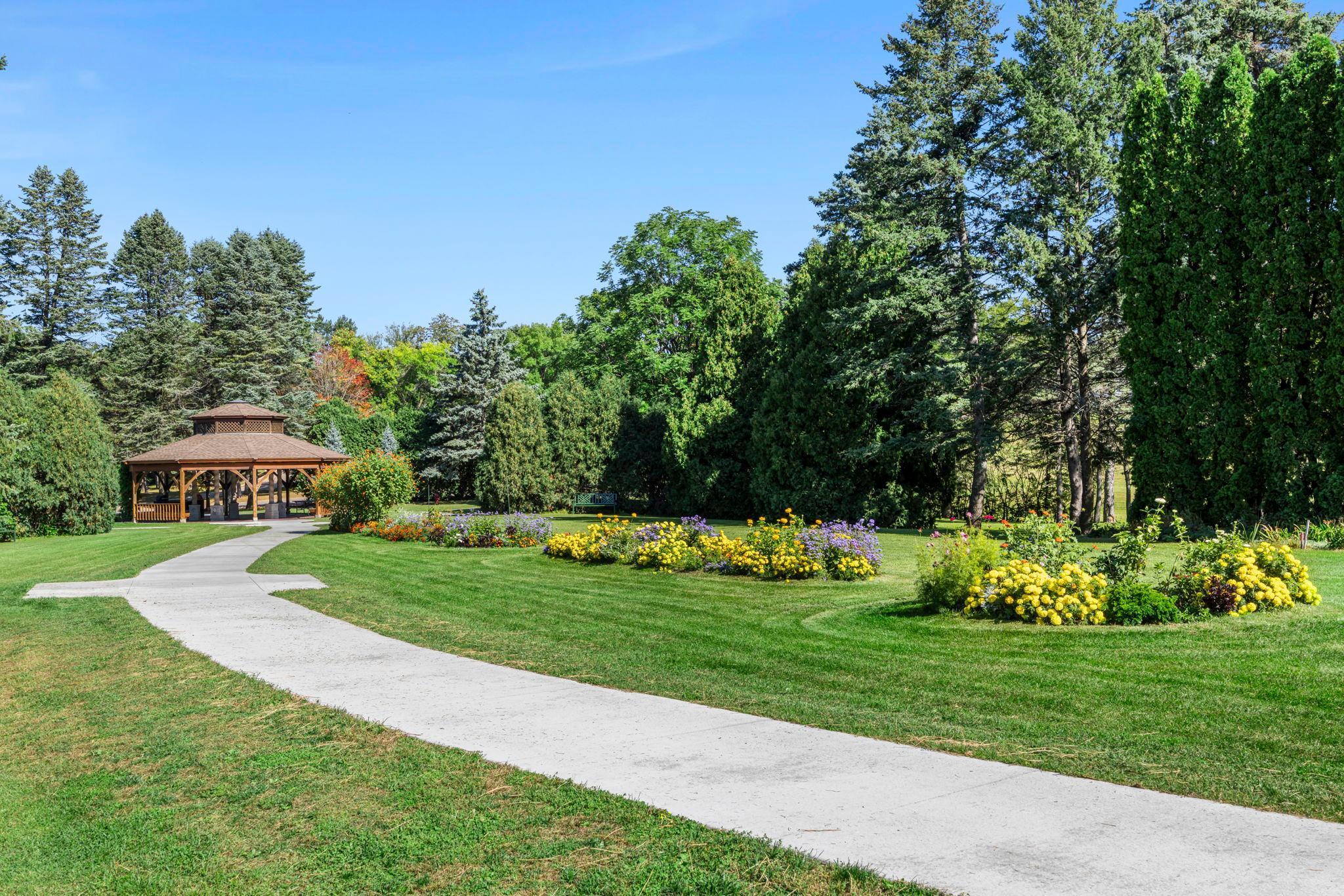 Minneapolis, Minnesota, 55435, United States, 5 Bedrooms Bedrooms, ,5 BathroomsBathrooms,Residential,Active,2014589