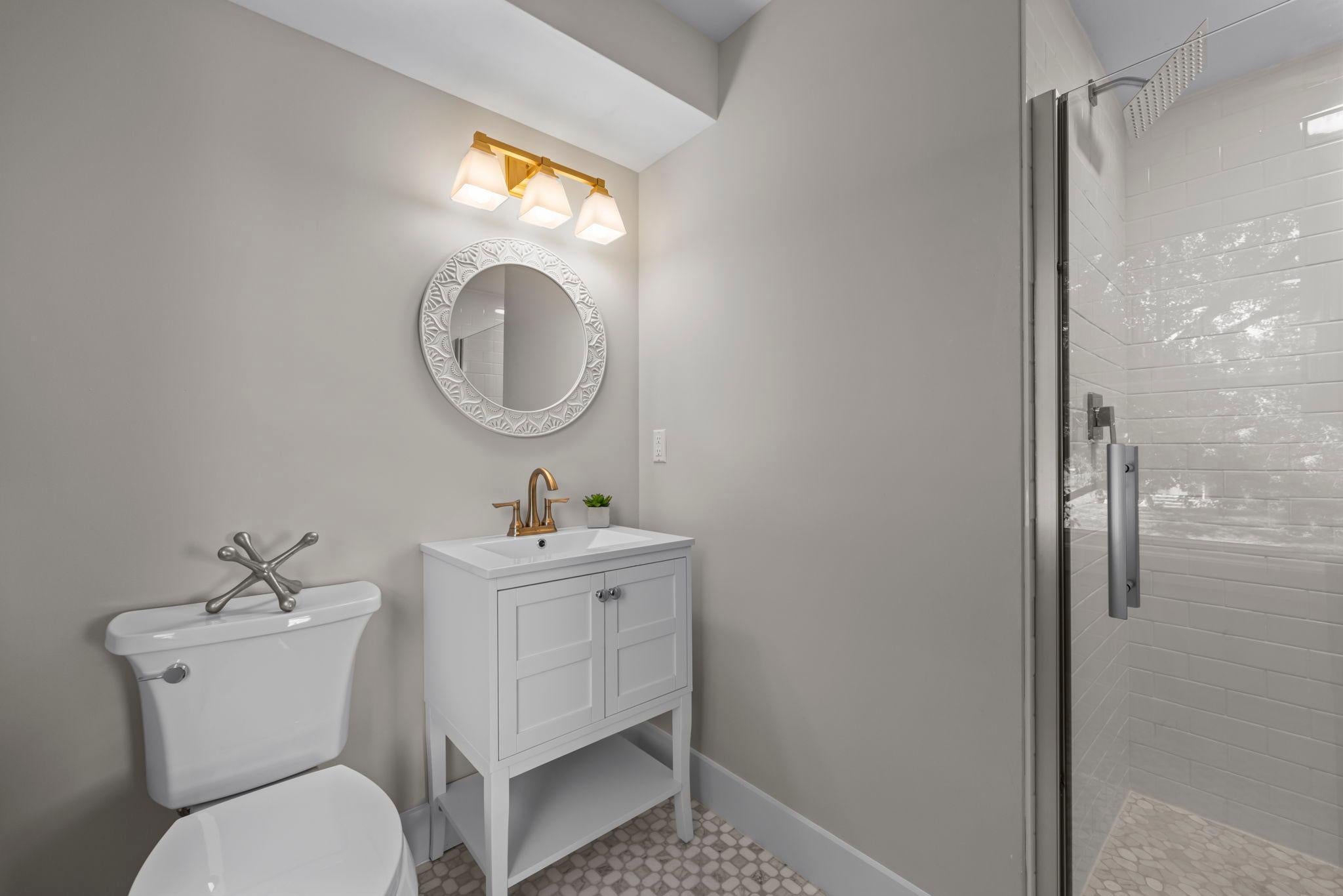 Minneapolis, Minnesota, 55435, United States, 5 Bedrooms Bedrooms, ,5 BathroomsBathrooms,Residential,Active,2014589