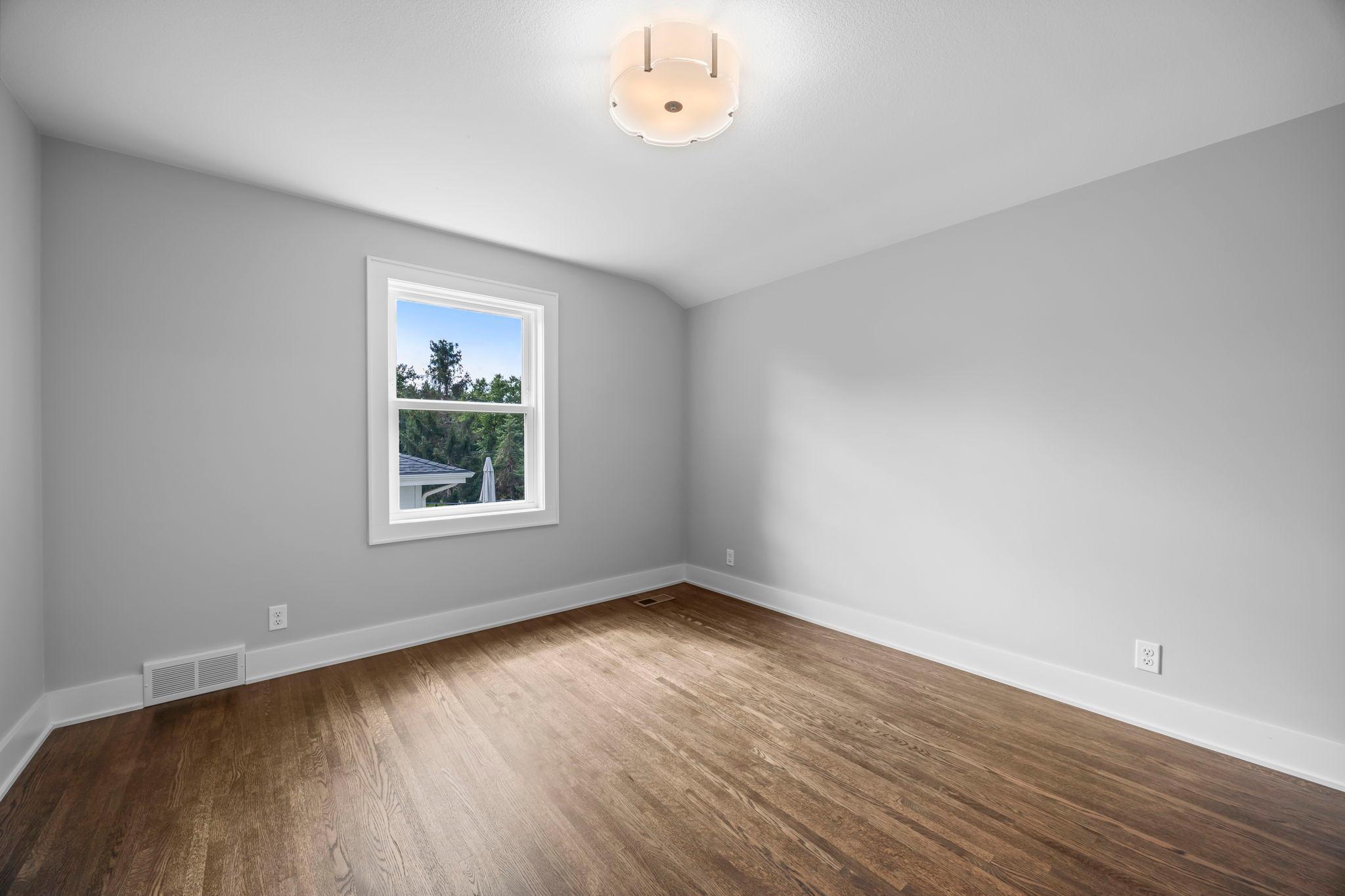 Minneapolis, Minnesota, 55435, United States, 5 Bedrooms Bedrooms, ,5 BathroomsBathrooms,Residential,Active,2014589