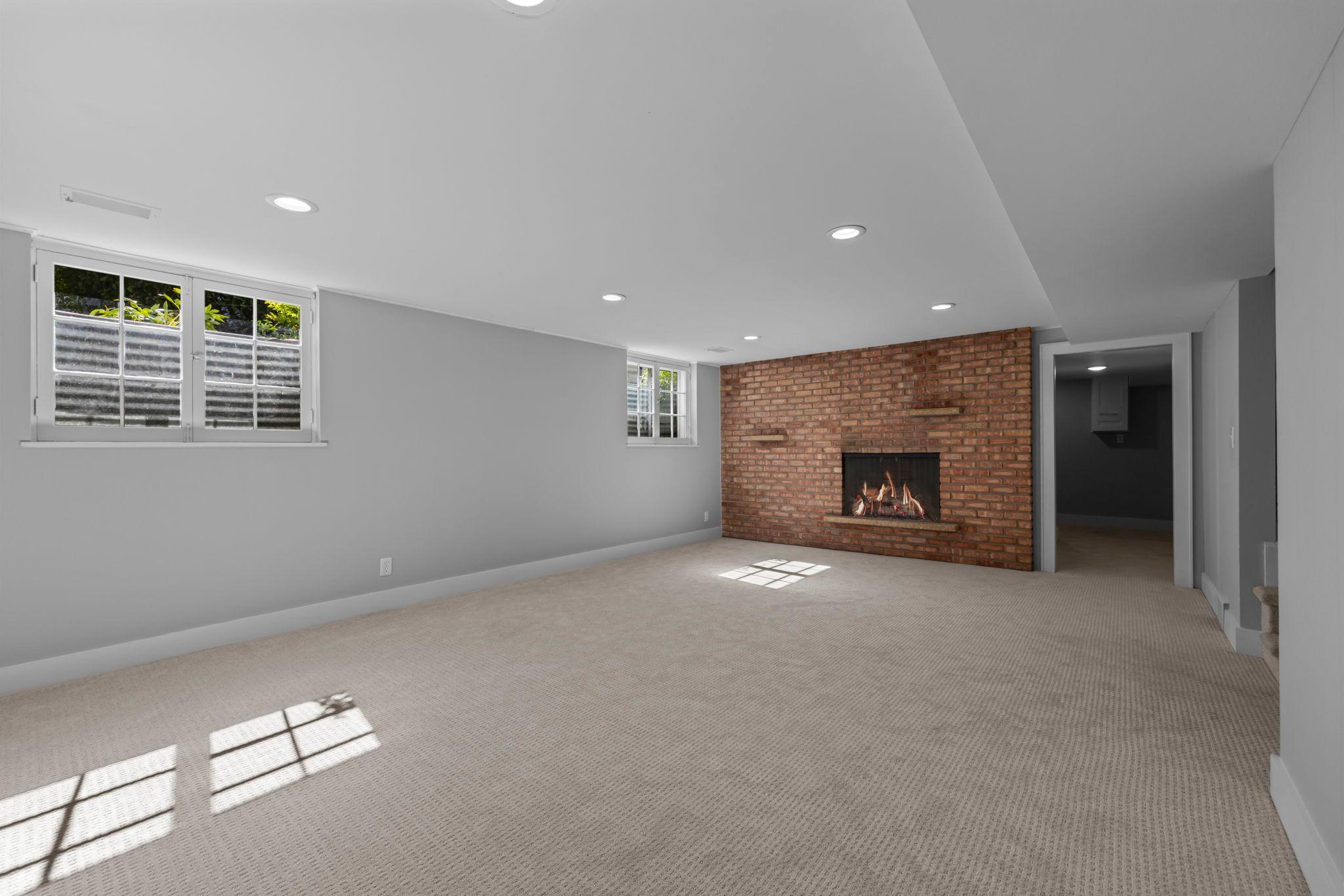 Minneapolis, Minnesota, 55435, United States, 5 Bedrooms Bedrooms, ,5 BathroomsBathrooms,Residential,Active,2014589