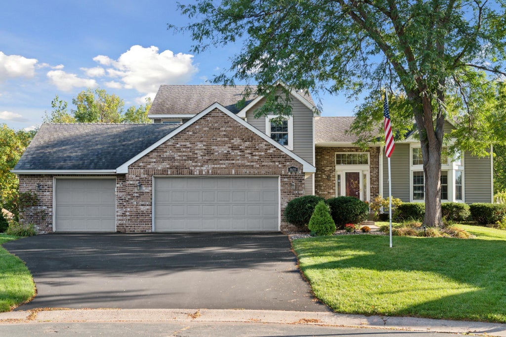 Photo of 8659 Quinwood Lane N, Maple Grove, MN 55369 (MLS # 7114571)