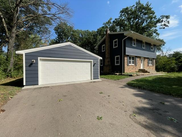 Photo of 928 Griffin Avenue, Mahtomedi, MN 55115 (MLS # 7141200)