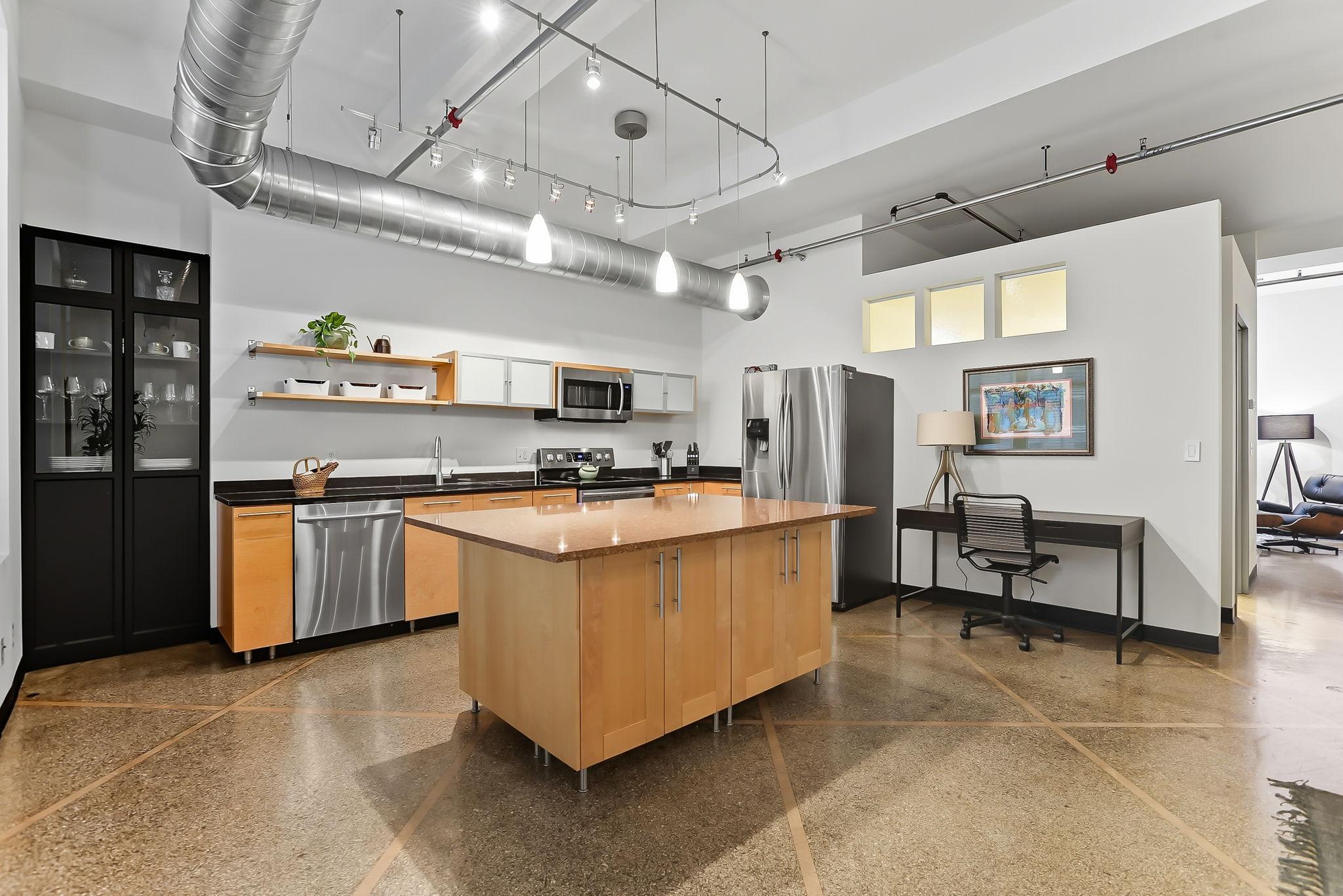 350 Saint Peter Street 308