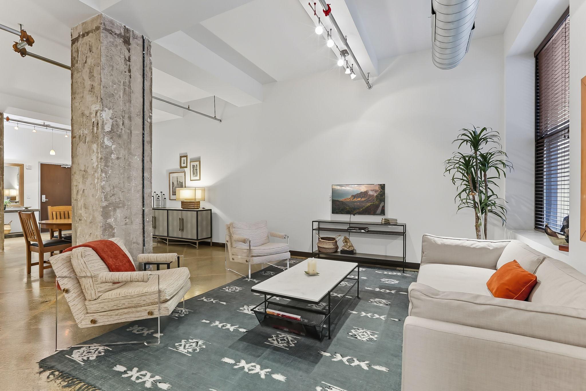 350 Saint Peter Street 308