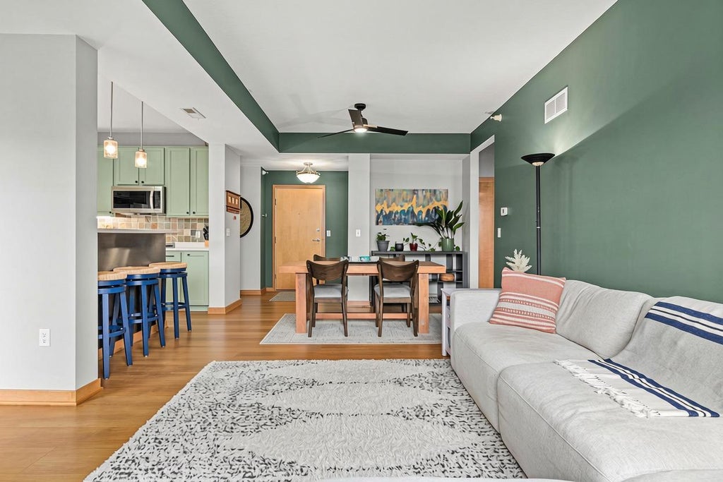 Photo of 2565 Franklin Avenue #307, Saint Paul, MN 55114 (MLS # 7150166)