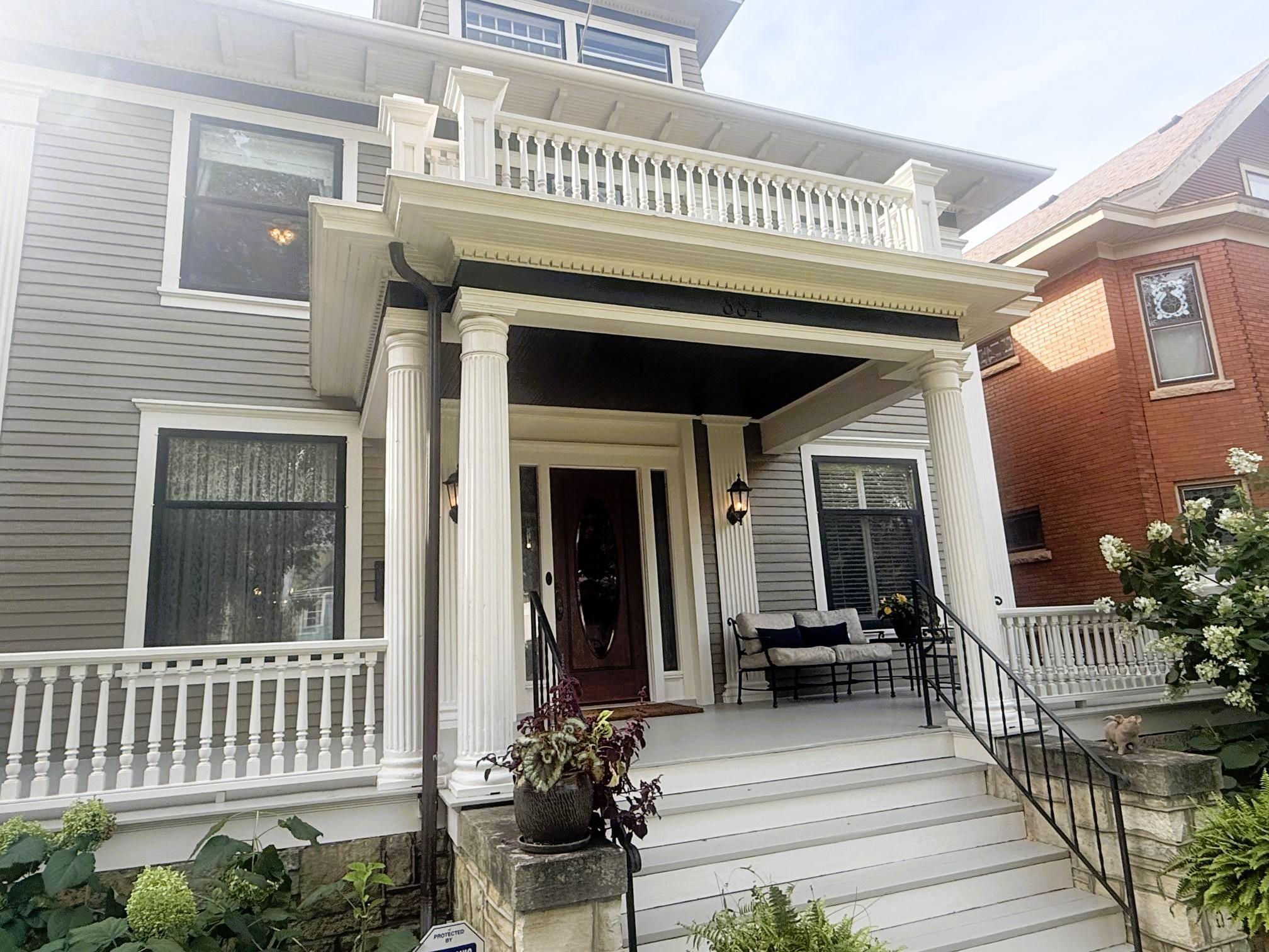 884 Lincoln Avenue