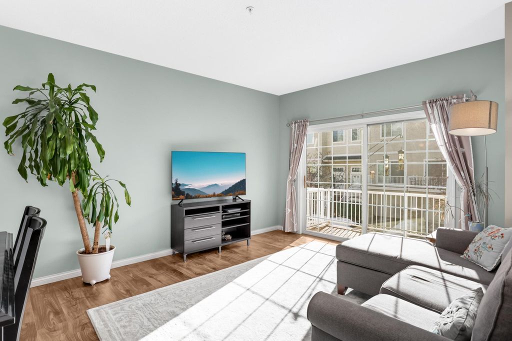 Photo of 430 Willoughby Way W, Hopkins, MN 55305 (MLS # 7004489)