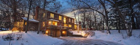 2 Crocus Lane North Oaks MN 55127