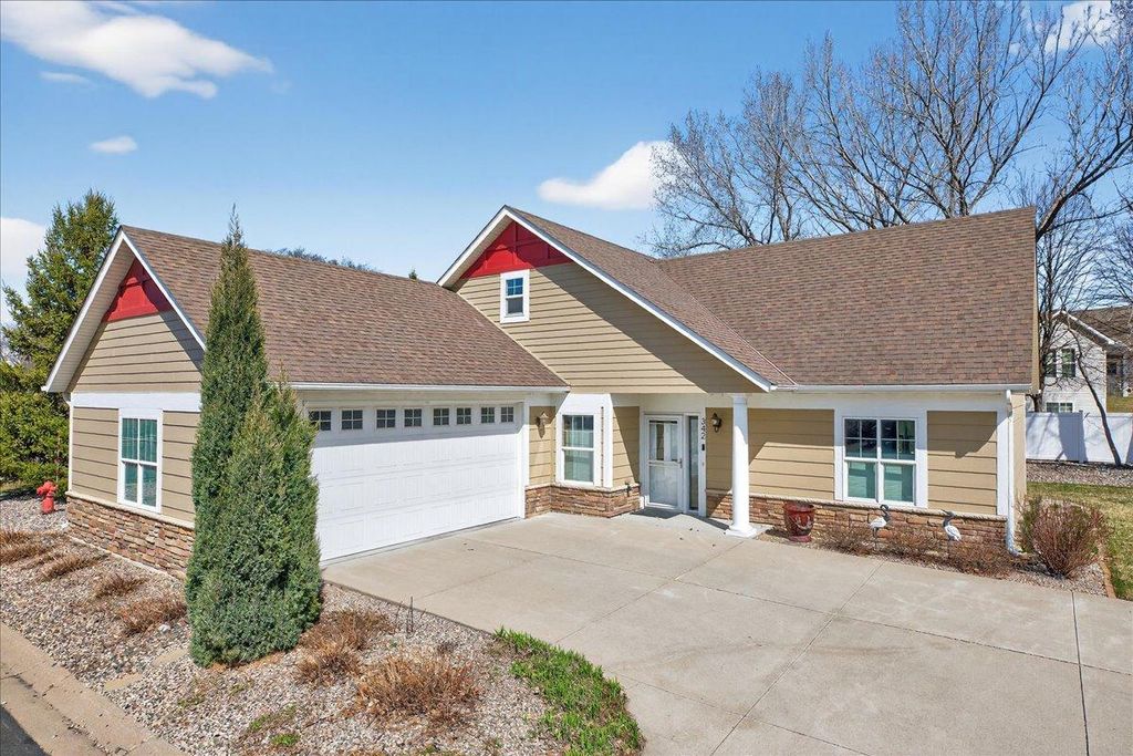 Photo of 342 E Travelers Trail, Burnsville, MN 55337 (MLS # 7045156)