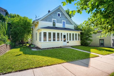 Photo of 106 N Pine Street, Chaska, MN 55318 (MLS # 7095614)