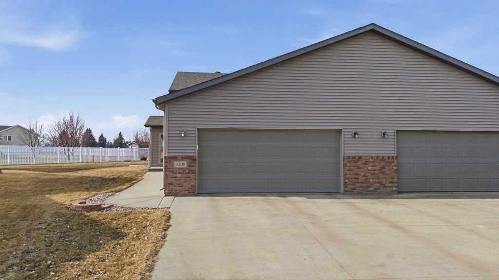 Photo of 3200 7th Avenue N, Moorhead, MN 56560 (MLS # 7043178)