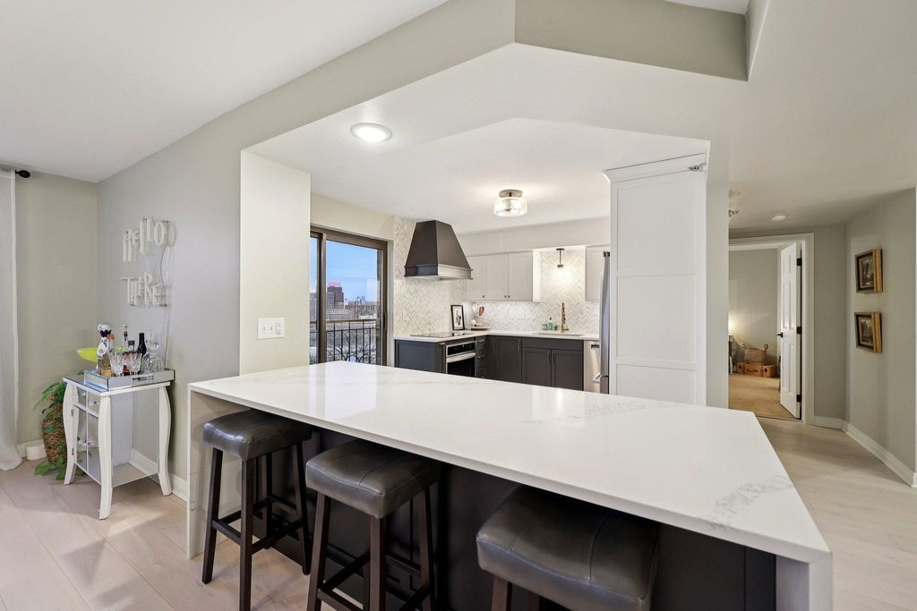 Photo of 401 S 1st Street #622, Minneapolis, MN 55401 (MLS # 7027624)