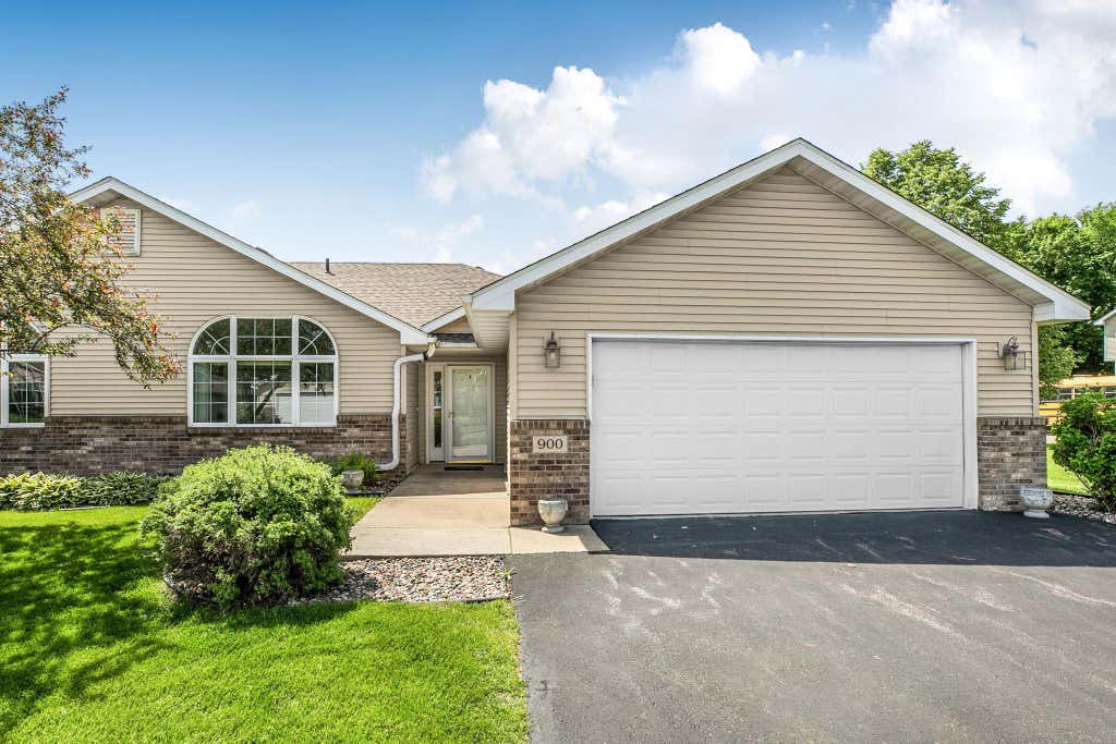 Photo of 900 Golden Pond Court, Buffalo, MN 55313 (MLS # 7074960)
