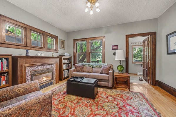 4641 OAKLAND AVE, MINNEAPOLIS, MN 55407 - Image 42e04dad9f5e199385d8c5c302196872/930841497