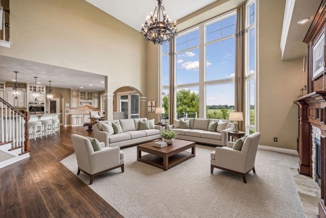 4544 Bluebell Trail N