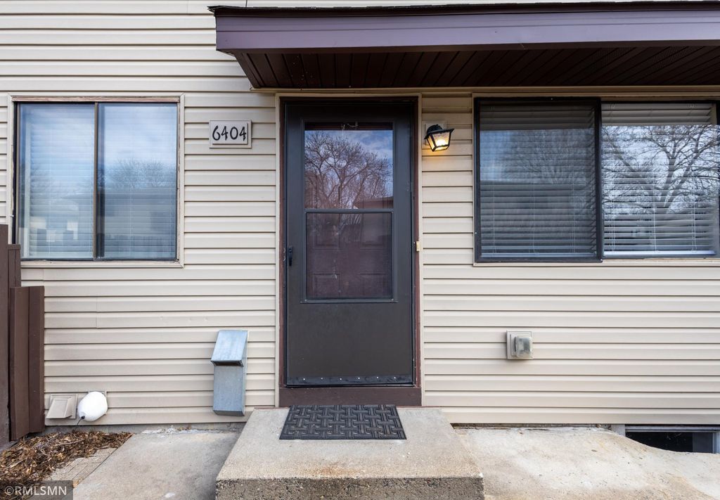 Photo of 6404 84th Court N, Brooklyn Park, MN 55445 (MLS # 7023307)