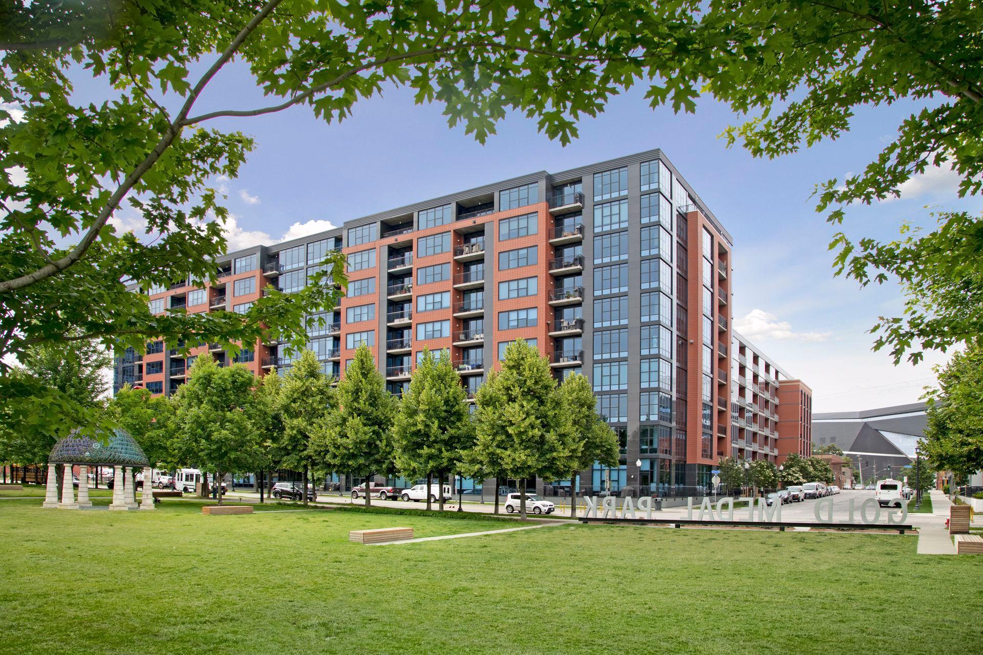 215 10th Avenue S 533