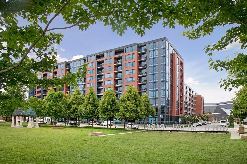 Photo of 215 10th Avenue S #533, Minneapolis, MN 55415 (MLS # 7044843)