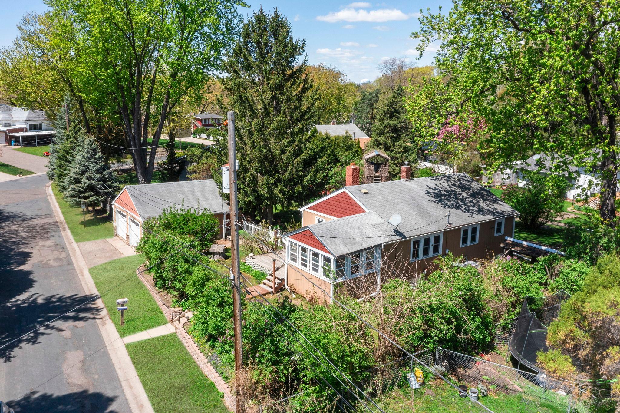 435 Walnut Lane