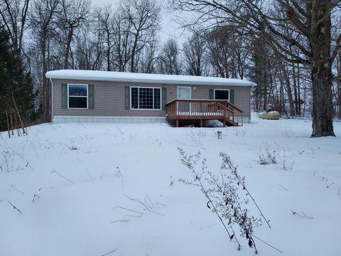 7657 Front Street NW Walker MN 56484