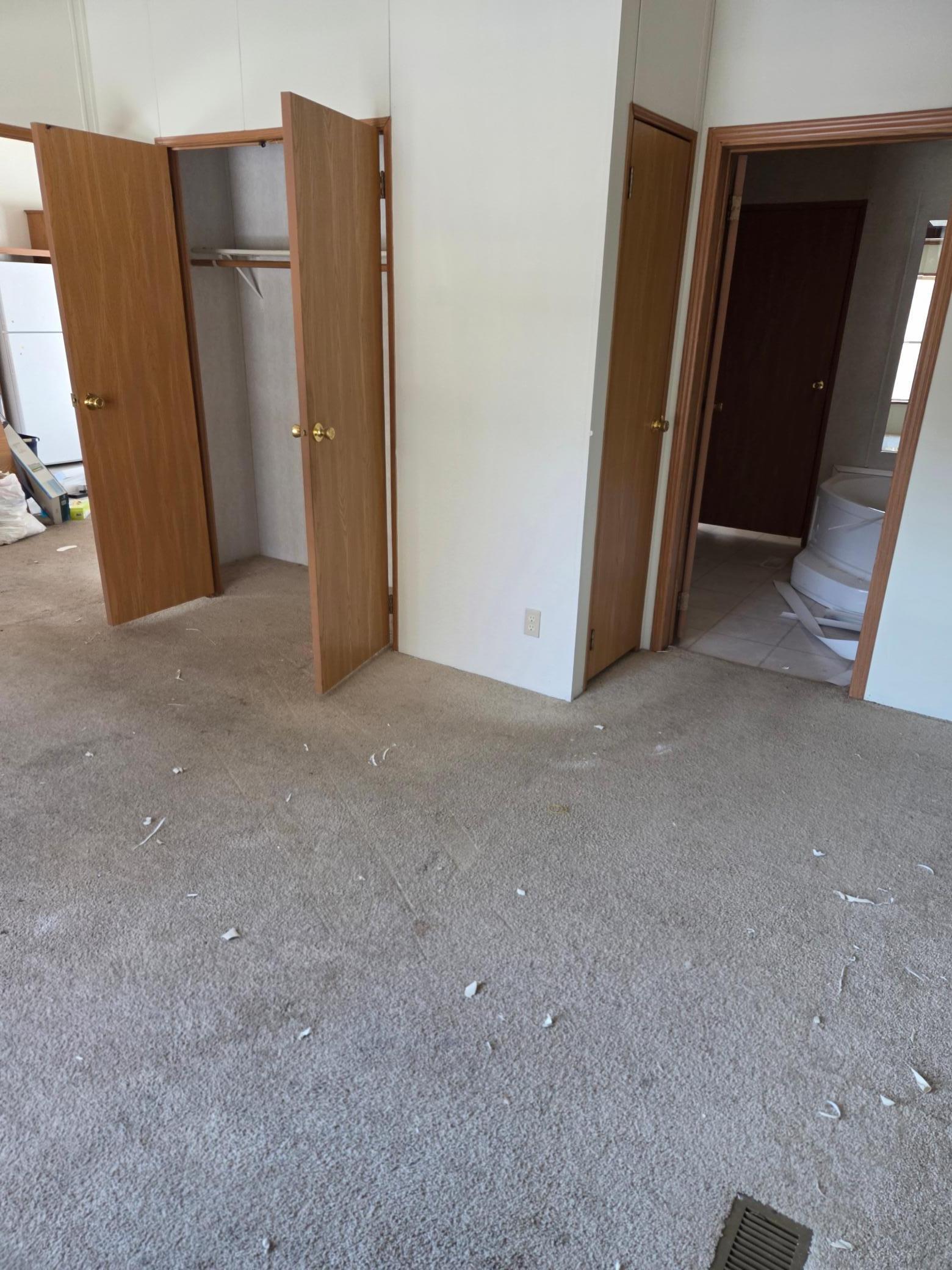 7657 Front Street NW