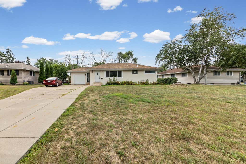 Photo of 4213 62nd Avenue N, Brooklyn Center, MN 55429 (MLS # 7129194)