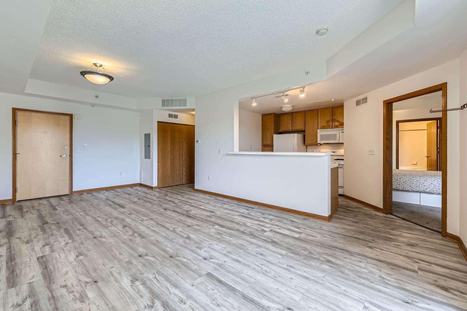 820 Emerald Street 402
