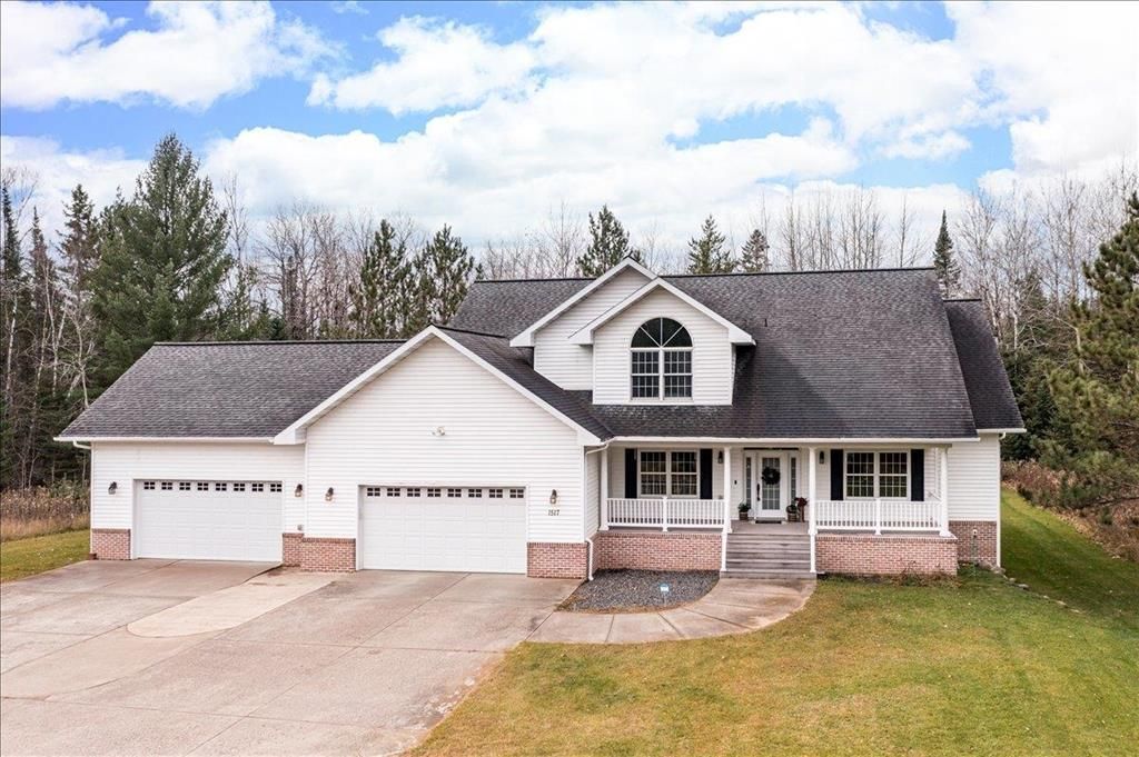 Photo of 1517 Mayon Way, Cloquet, MN 55720 (MLS # 7011819)