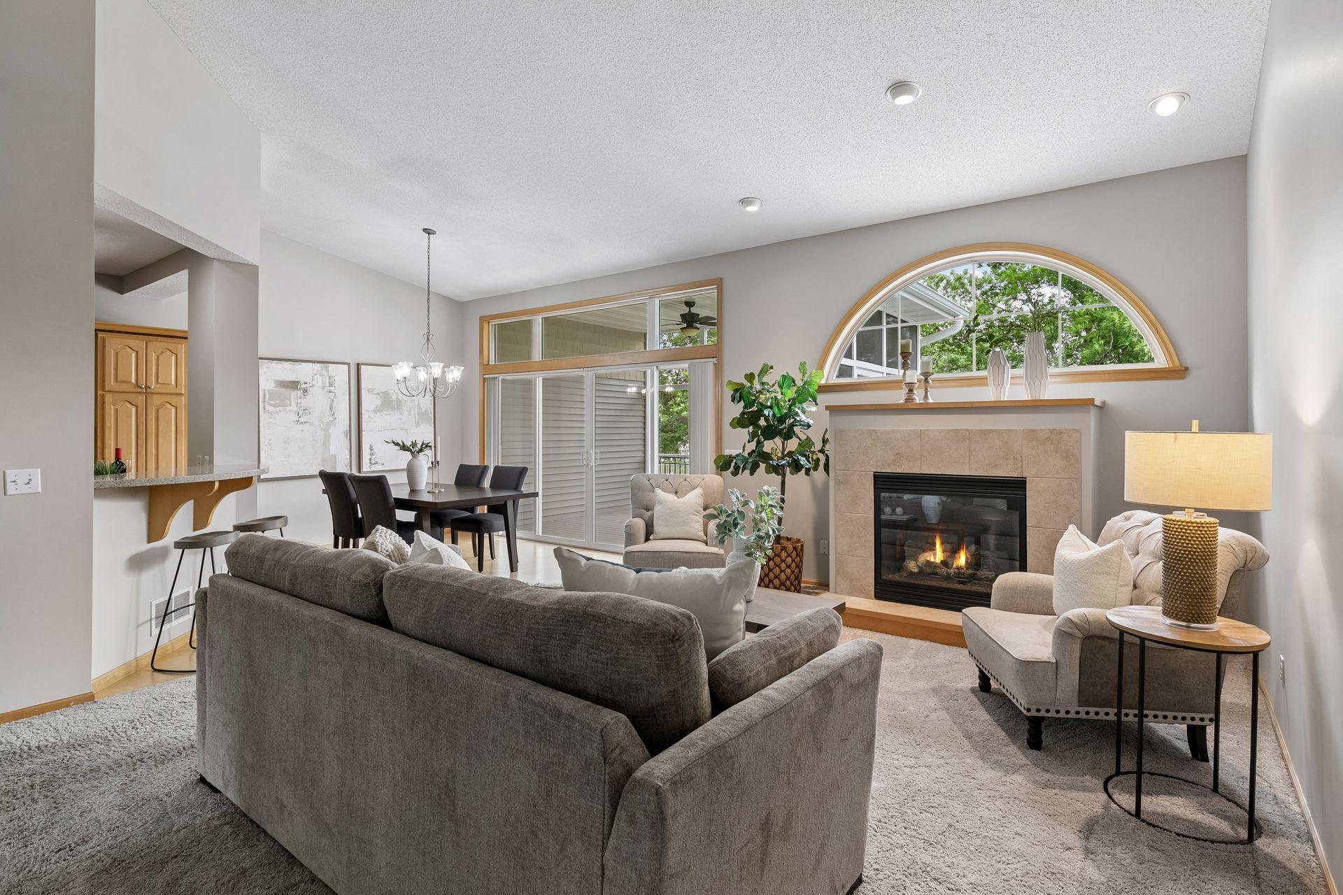 14537 Hunters Lane